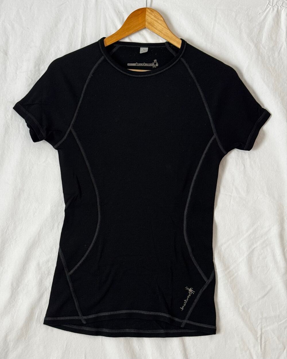 Smartwool Women’s 100% Merino Wool T-shirt Black Size L Raglan Short Sleeve